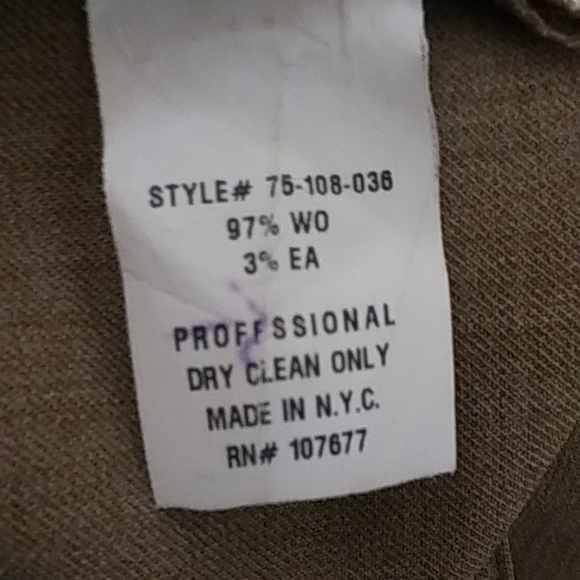 Alice + Olivia Pants. - Picture 8 of 11